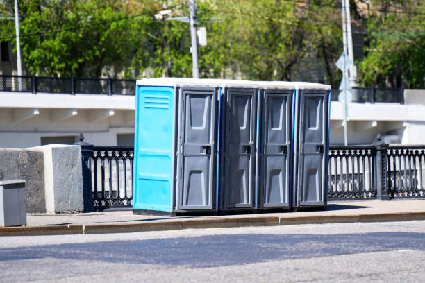Porta potty delivery and setup in Bellville, OH